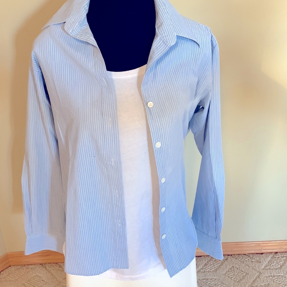 Like new button up shirt